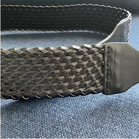 LOFT - XS black woven genuine leather wide belt with gold buckle. - Picture 7 of 13